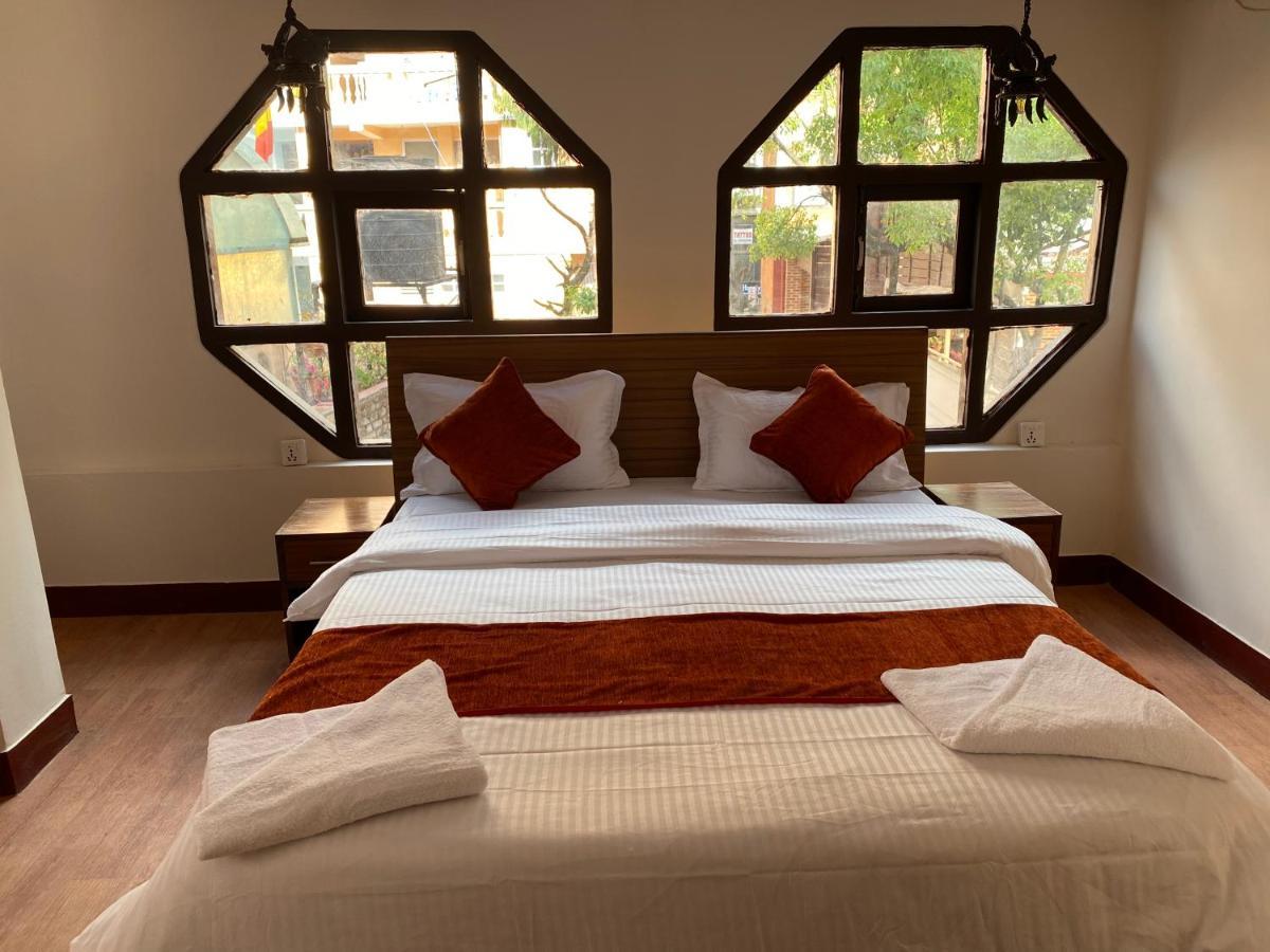 Hotel Pala Kathmandu Exterior photo