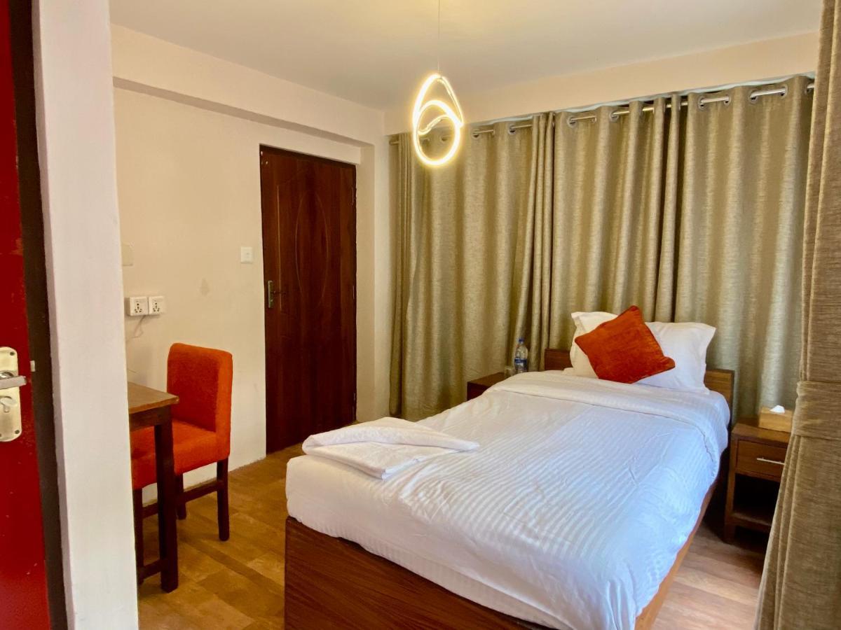 Hotel Pala Kathmandu Exterior photo