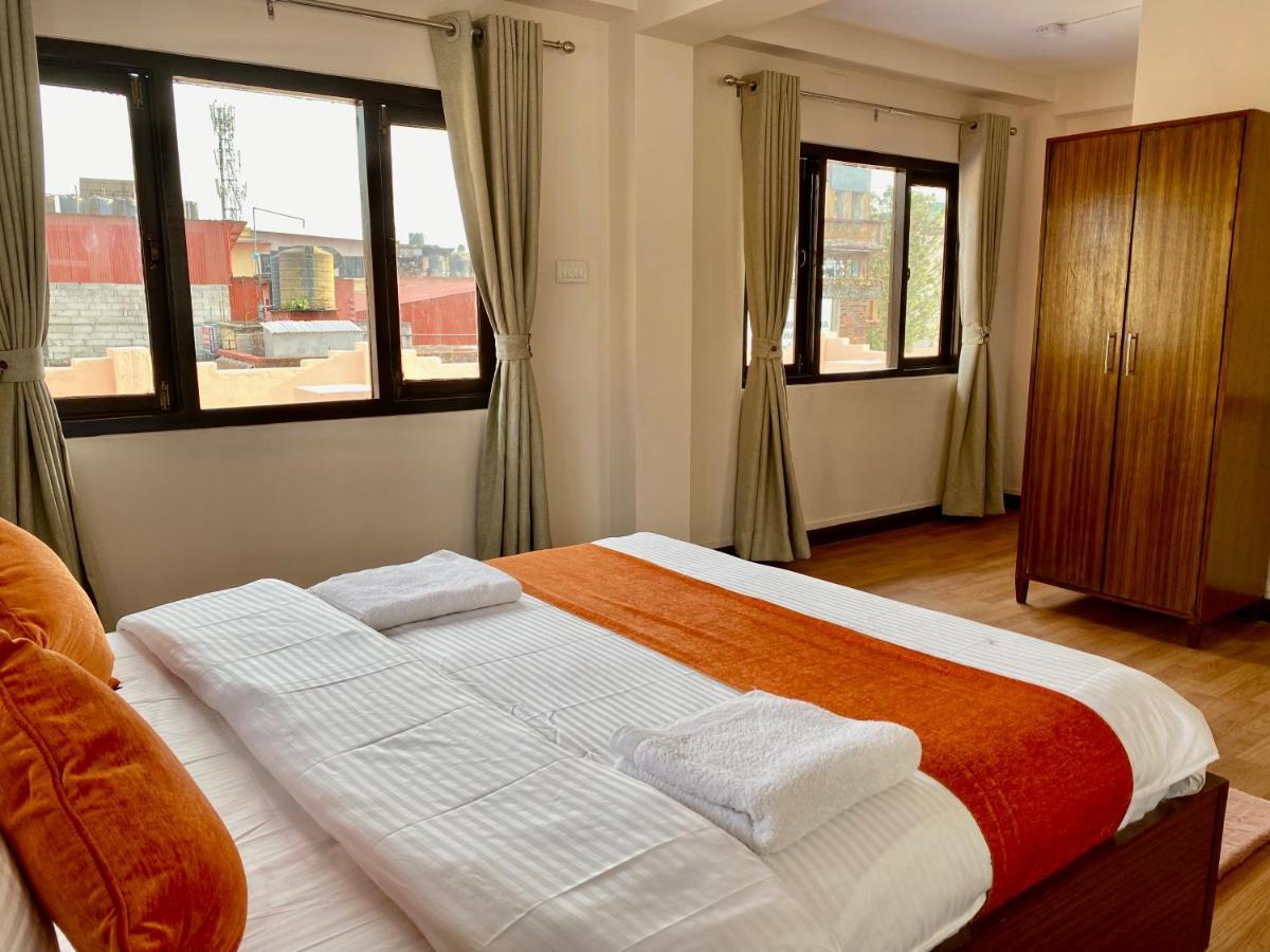 Hotel Pala Kathmandu Exterior photo
