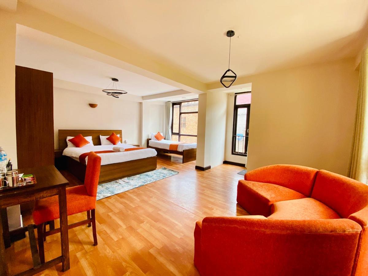 Hotel Pala Kathmandu Exterior photo